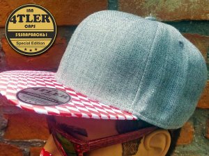 Blankes Innviertler Cap mit rot-weiss-rot Schild